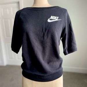 Nike short sleeve crew neck sweatshirt